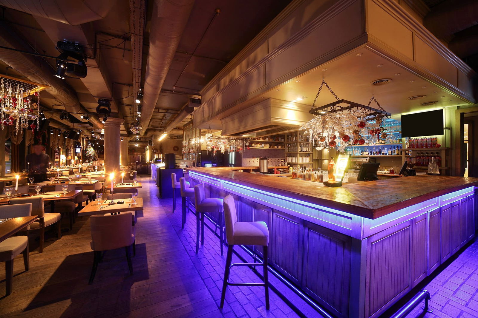 beautiful brand new european restaurant in downtown