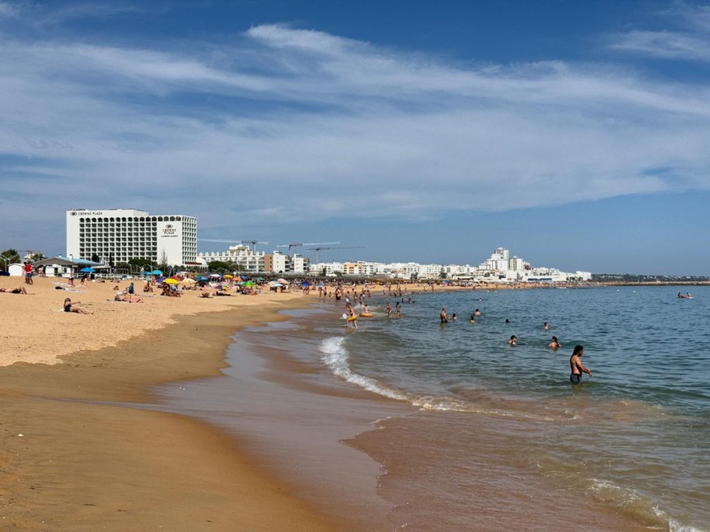 Vilamoura Beach